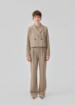 Modström AnkerMD short blazer - Spring Stone< Blazere