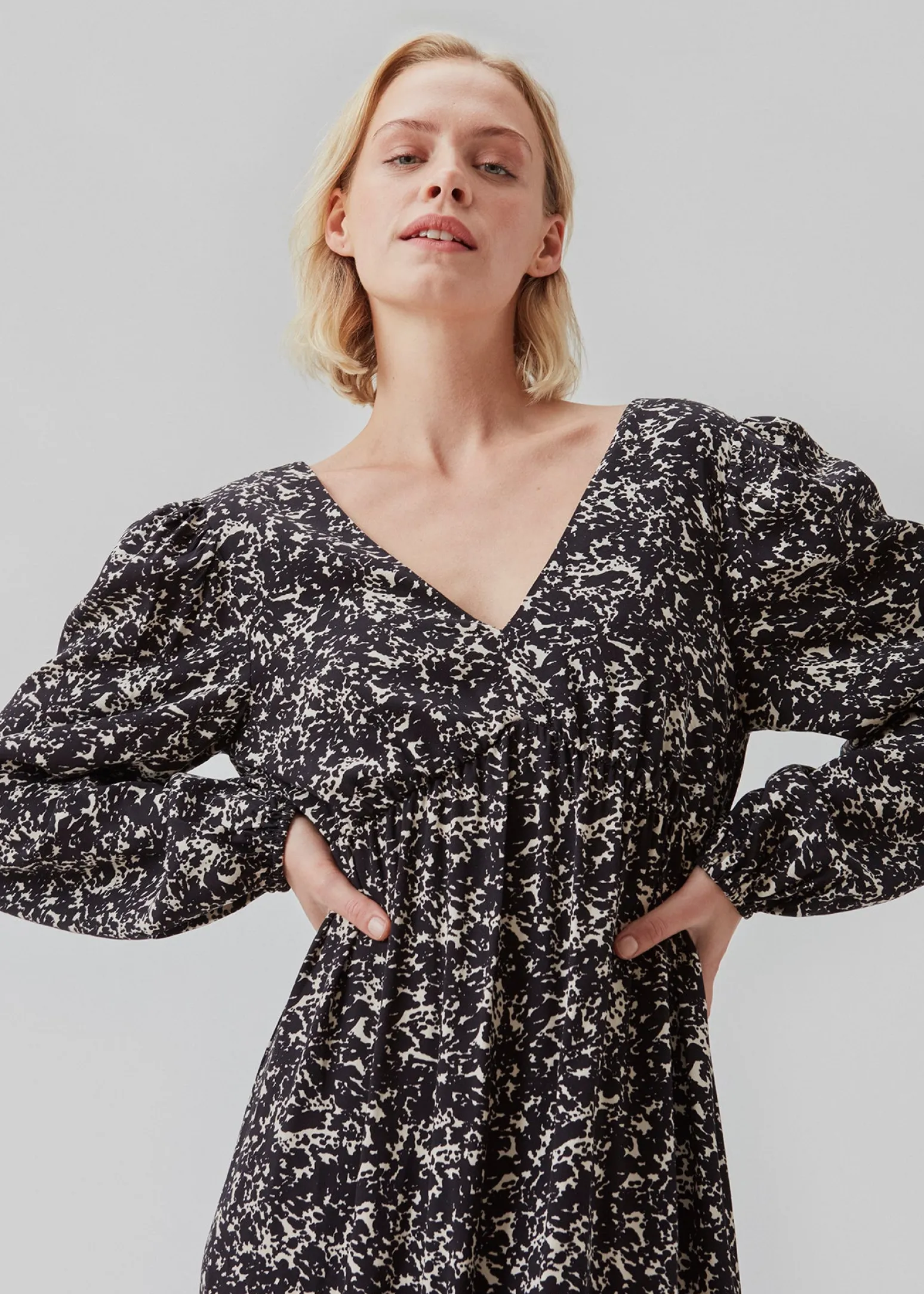 Modström CelineMD print dress - Summer Sand Splash< Kjoler