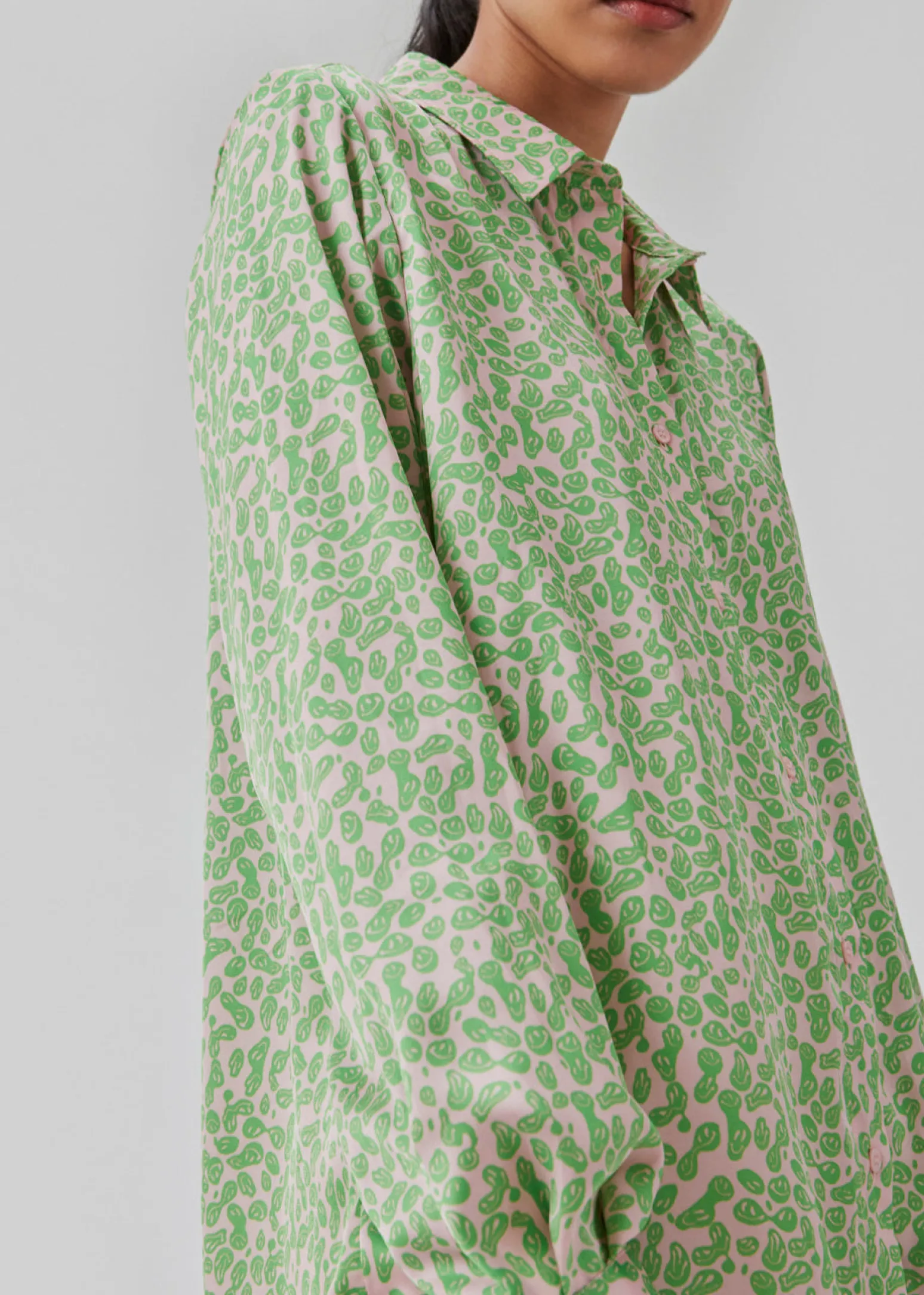 Modström ClarkeMD print shirt - Classic Green Smiley< Skjorter