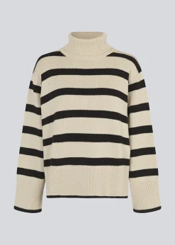 Modström CorbinMD stripe t-neck - Black Summer Sand Stripe< Strik & Bluser