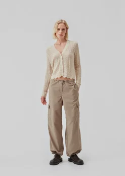 Modström CordellMD cardigan - Summer Sand< Strik & Bluser