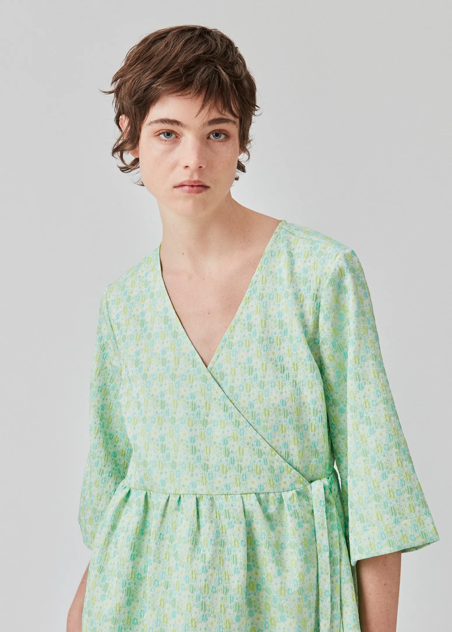 Modström DorianMD wrap dress - Calm Jade< Kjoler