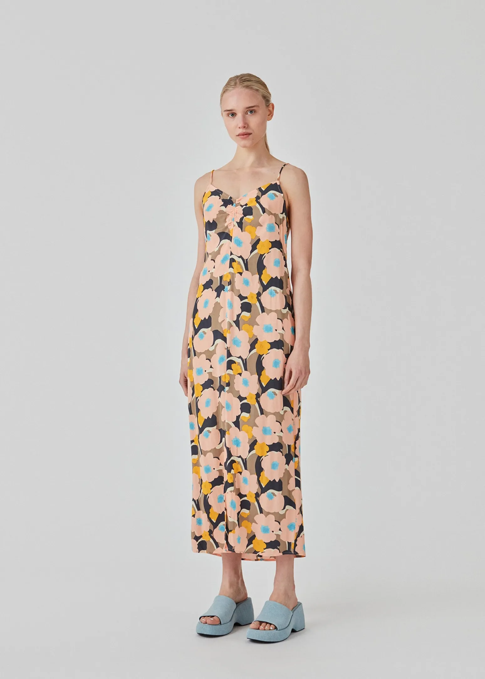 Modström DustinMD print strap dress - Sunset Bouquet< Kjoler