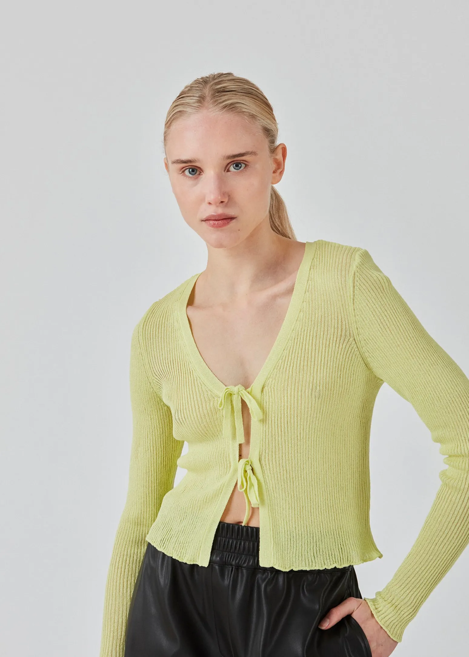 Modström FaddieMD cardigan -< Strik & Bluser