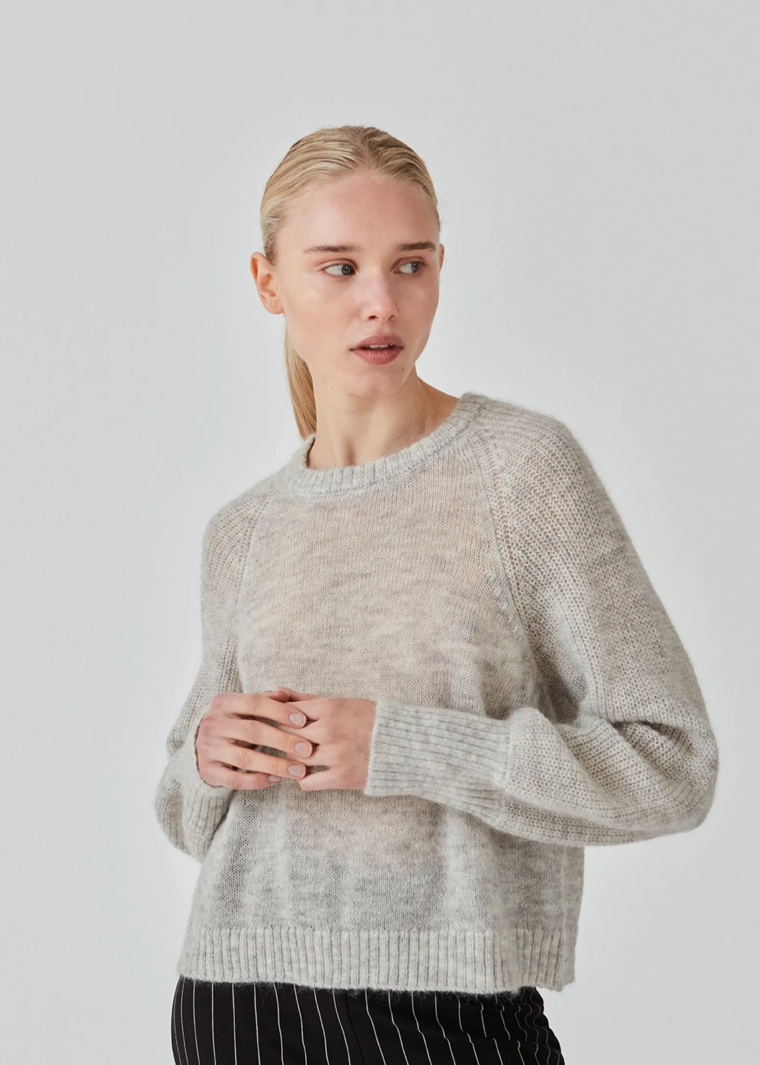 Modström FathiaMD o-neck - Light Grey Melange< Strik & Bluser