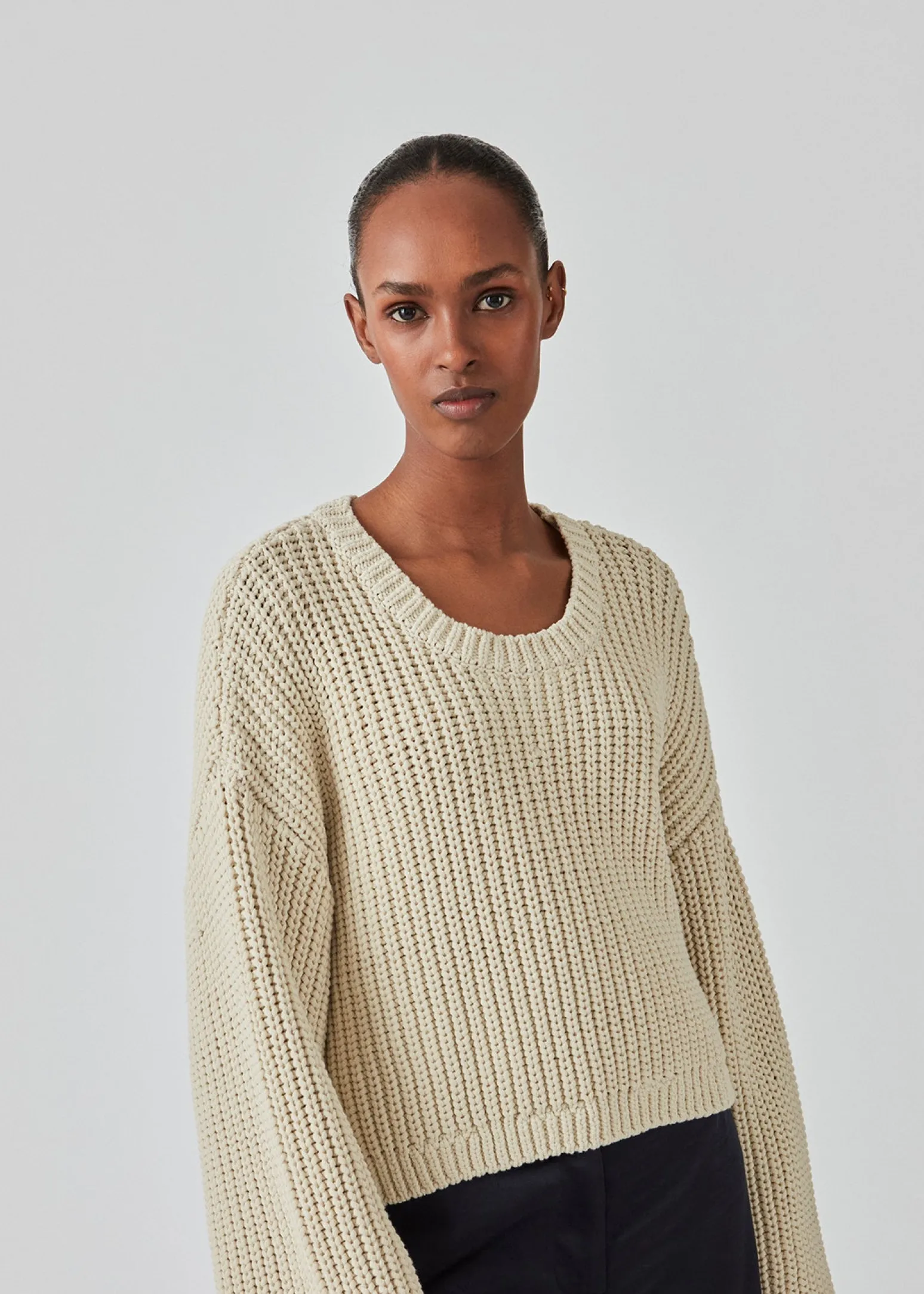 Modström FlakaMD o-neck - Summer Sand< Strik & Bluser