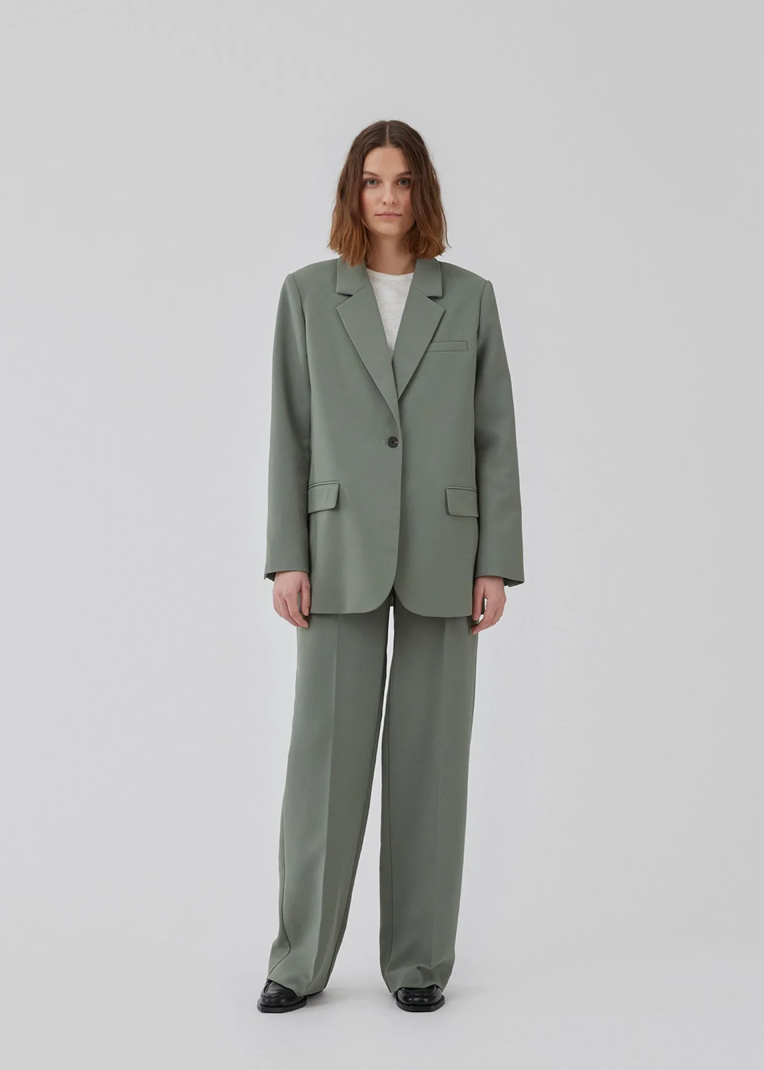 Modström Gale blazer - Soft Moss< Basic|Jakkesæt