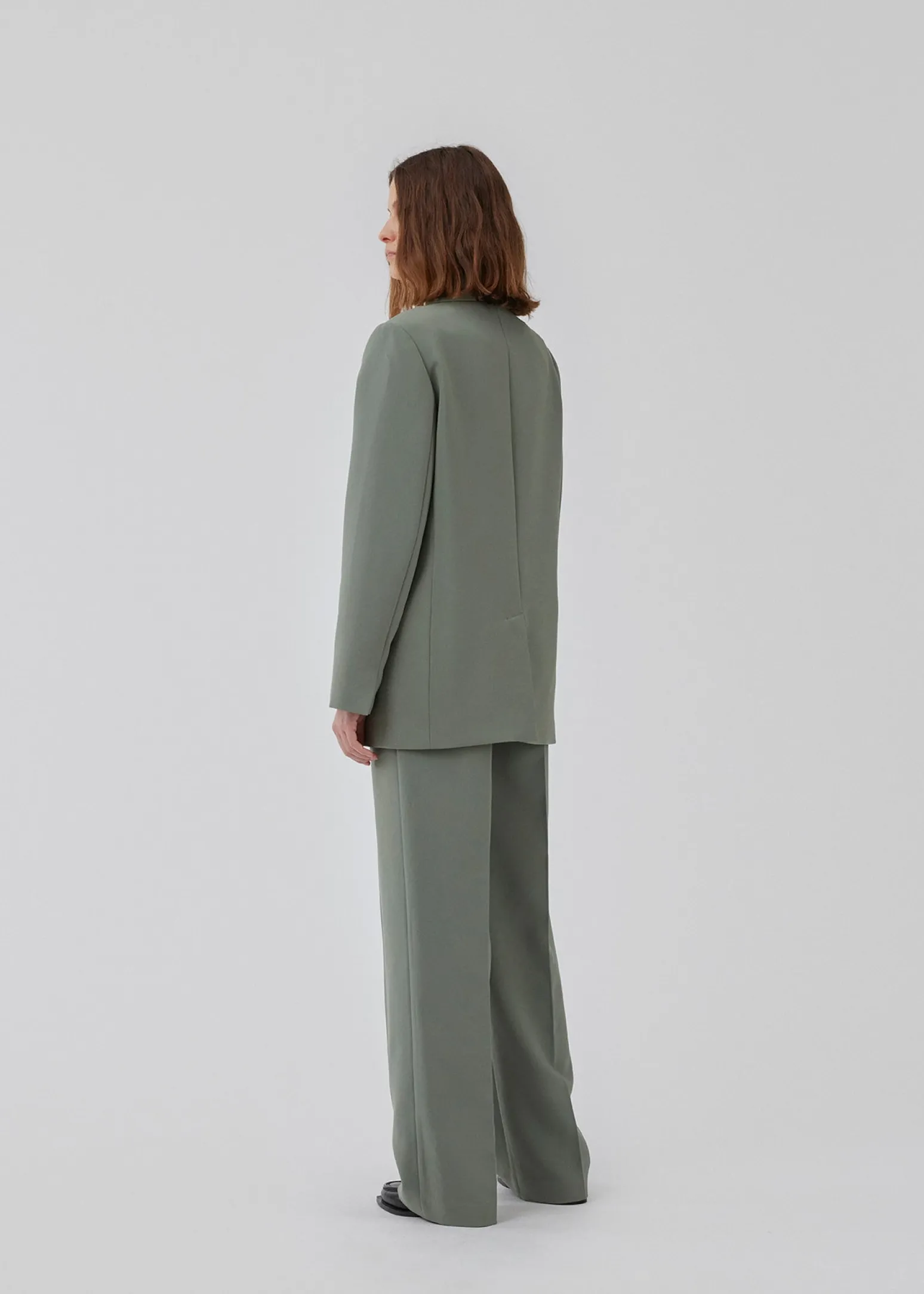 Modström Gale blazer - Soft Moss< Basic|Jakkesæt
