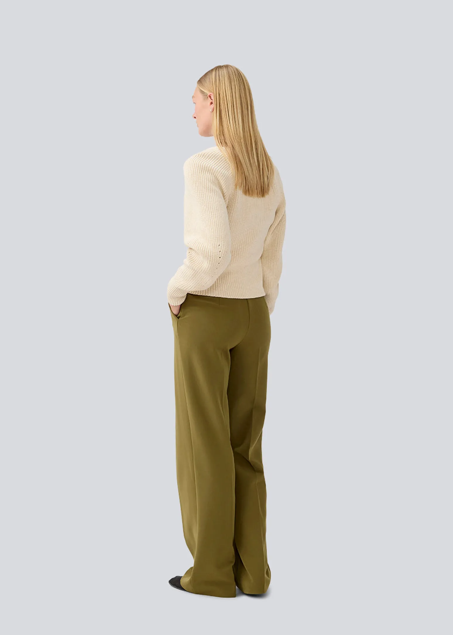 Modström GalenMD short v-neck - Summer Sand< Strik & Bluser