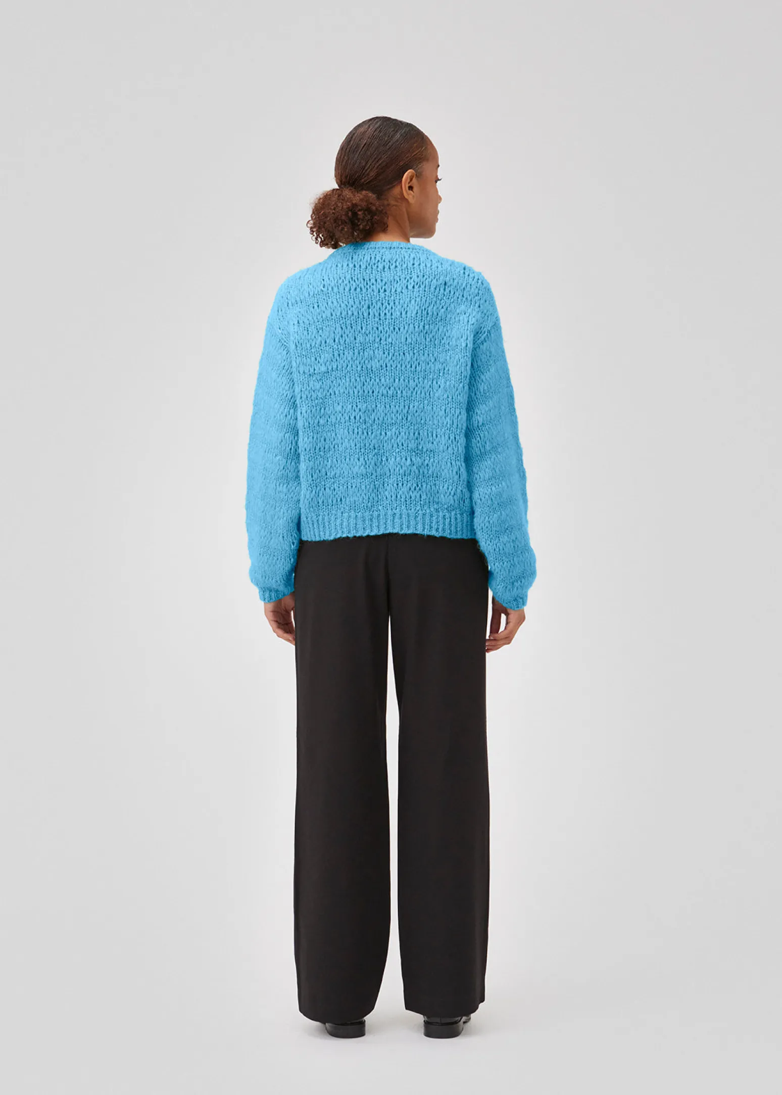 Modström GroverMD o-neck - Bonnie Blue< Strik & Bluser