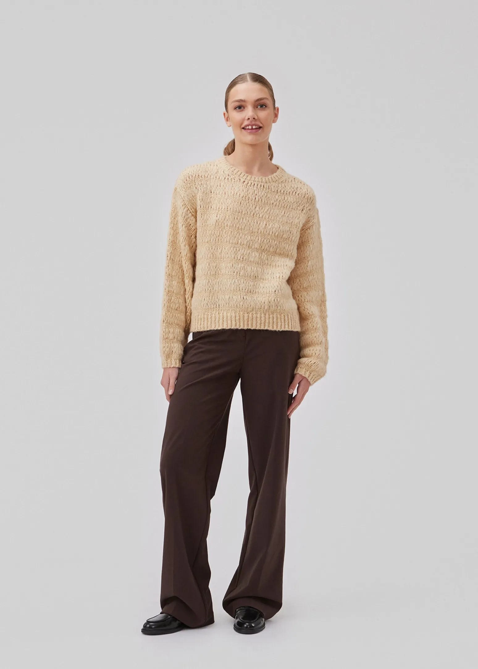 Modström GroverMD o-neck - Ivory Cream< Strik & Bluser