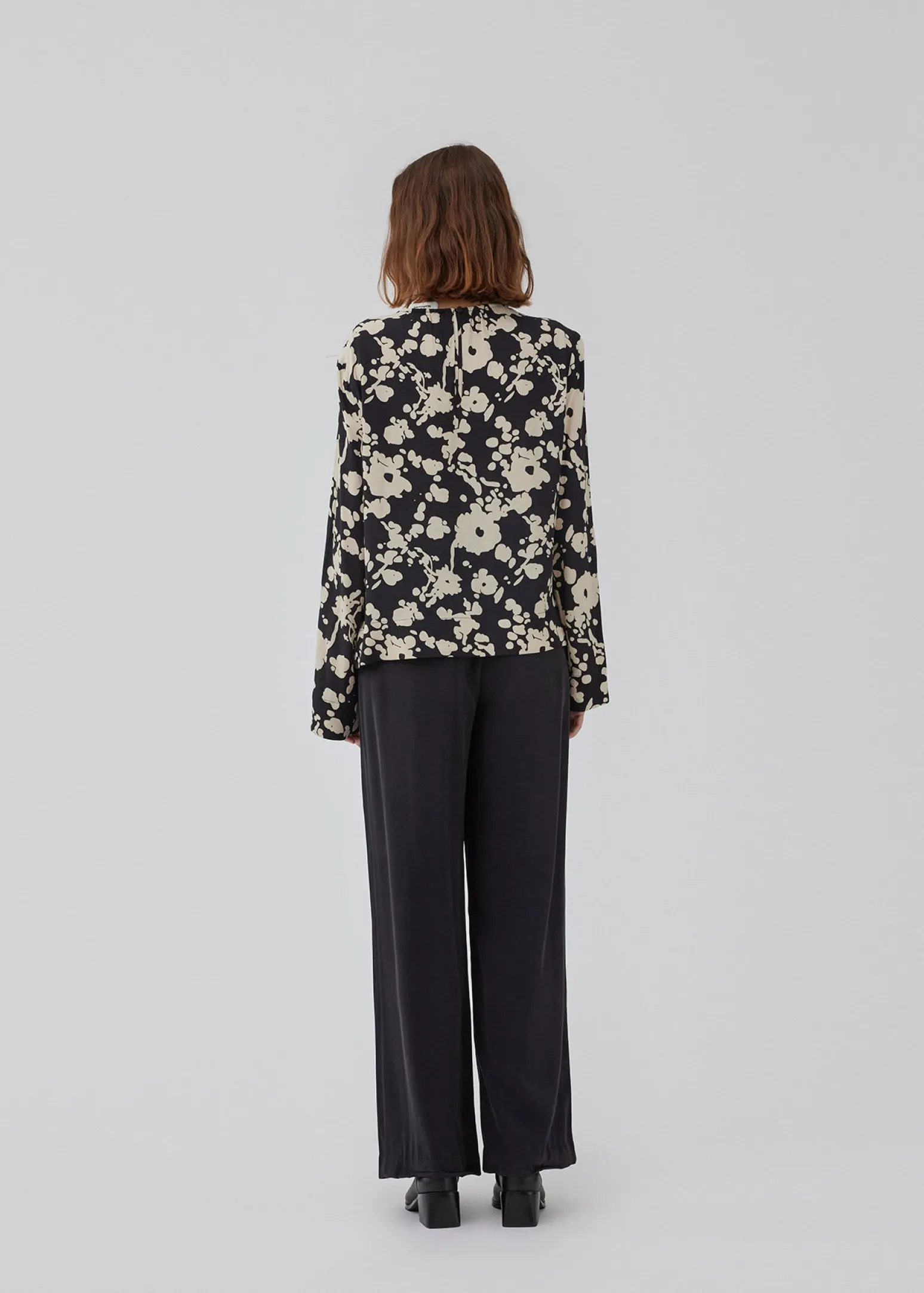 Modström HeleneMD print shirt - Cosmos Flower< Skjorter