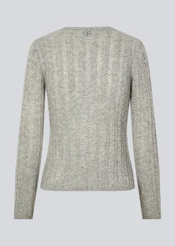 Modström HowieMD cable o-neck - Grey Melange< Strik & Bluser
