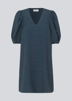 Modström IbiMD flare dress - Midnight Blue< Kjoler