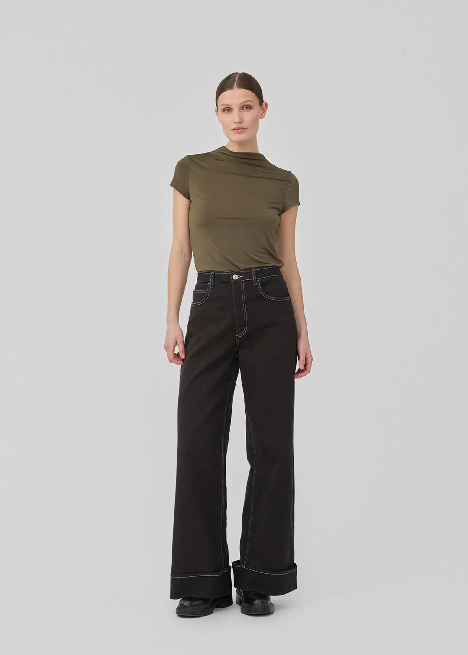 Modström KizzeyMD top - Warm Gray< Toppe
