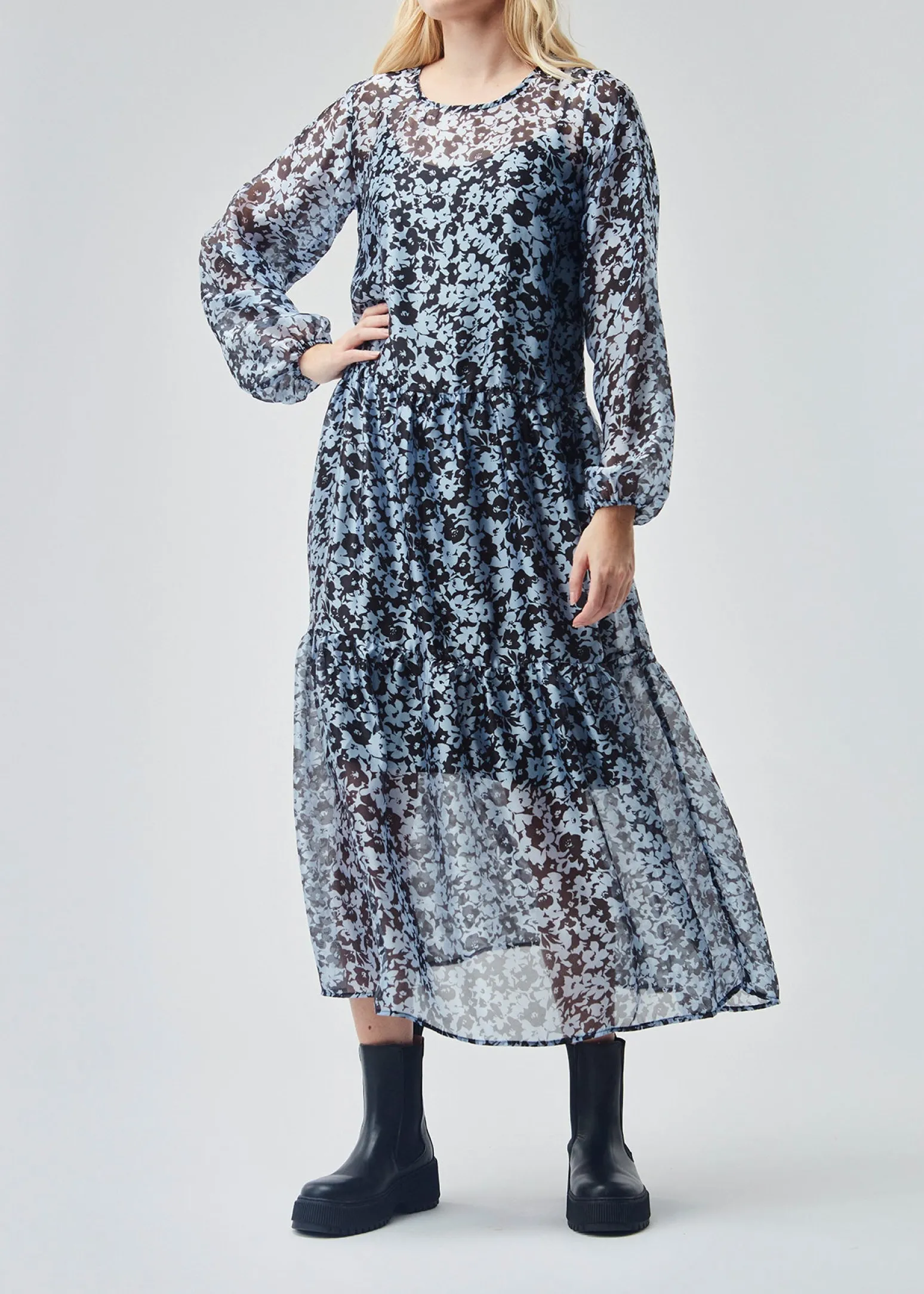 Modström Preloved Honny print dress, varem er en brugt style - Buttercup Blue< Preloved