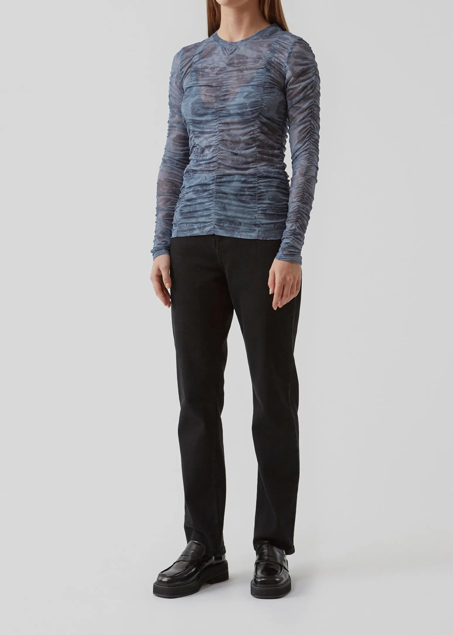 Modström Preloved Nicky print top, varen er en brugt style - Marine Fleur< Preloved