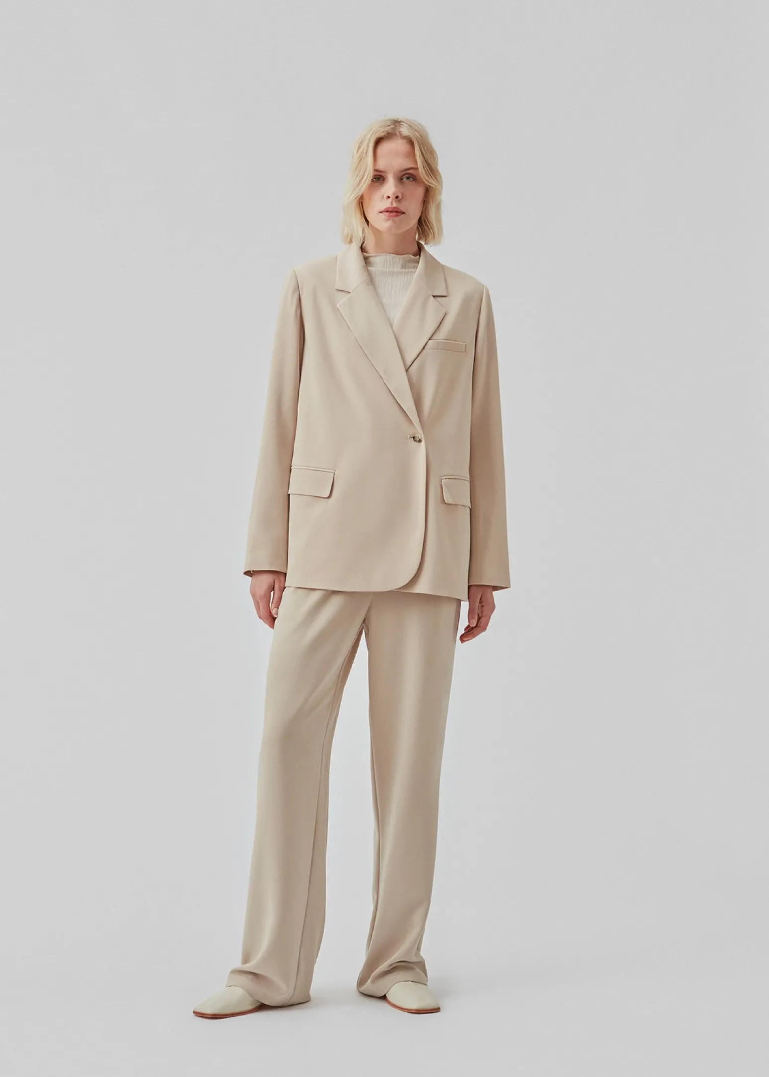 Modström PerryMD blazer - Powder Sand< Blazere