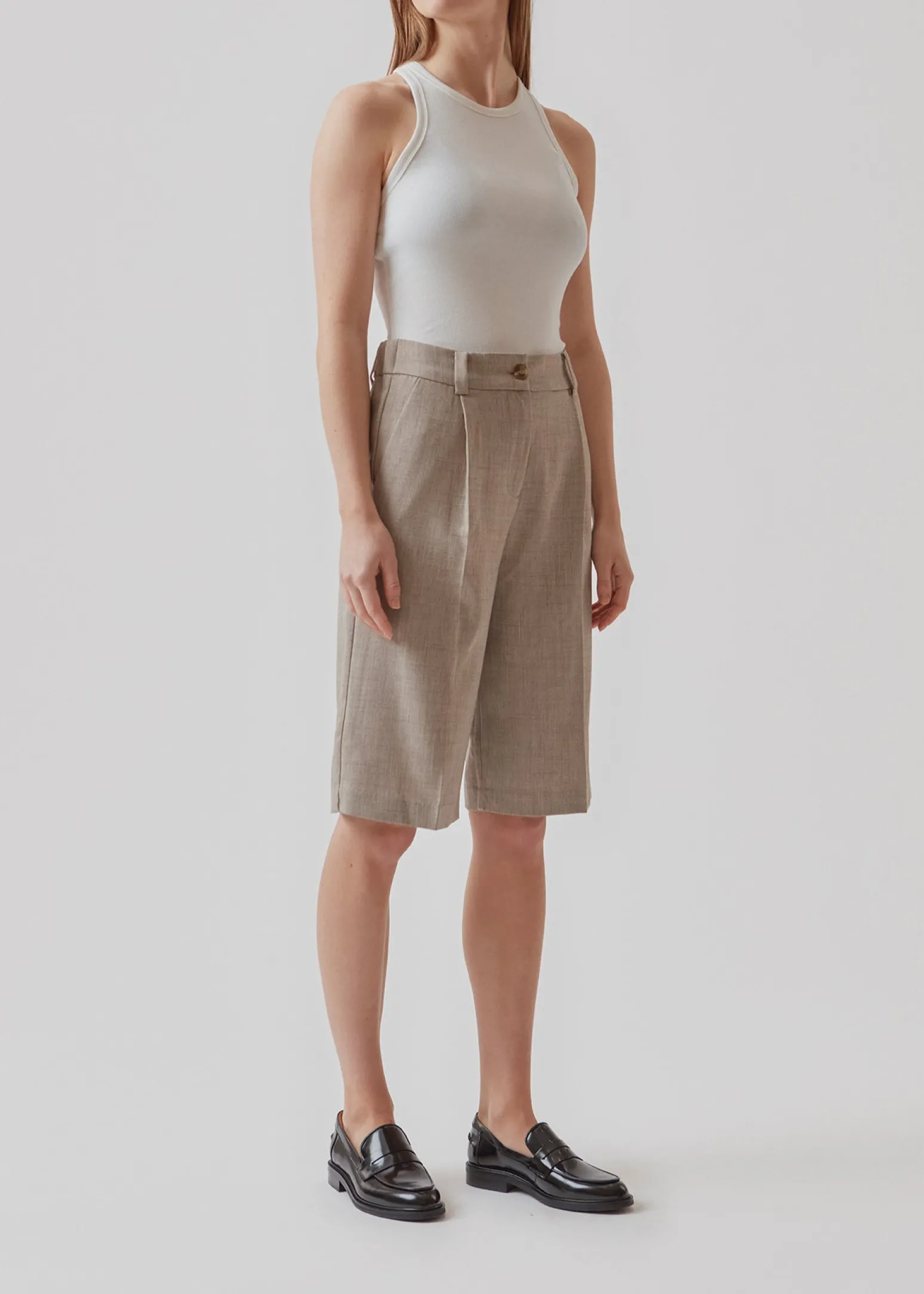 Modström RaphaelMD shorts - Beige melange< Shorts