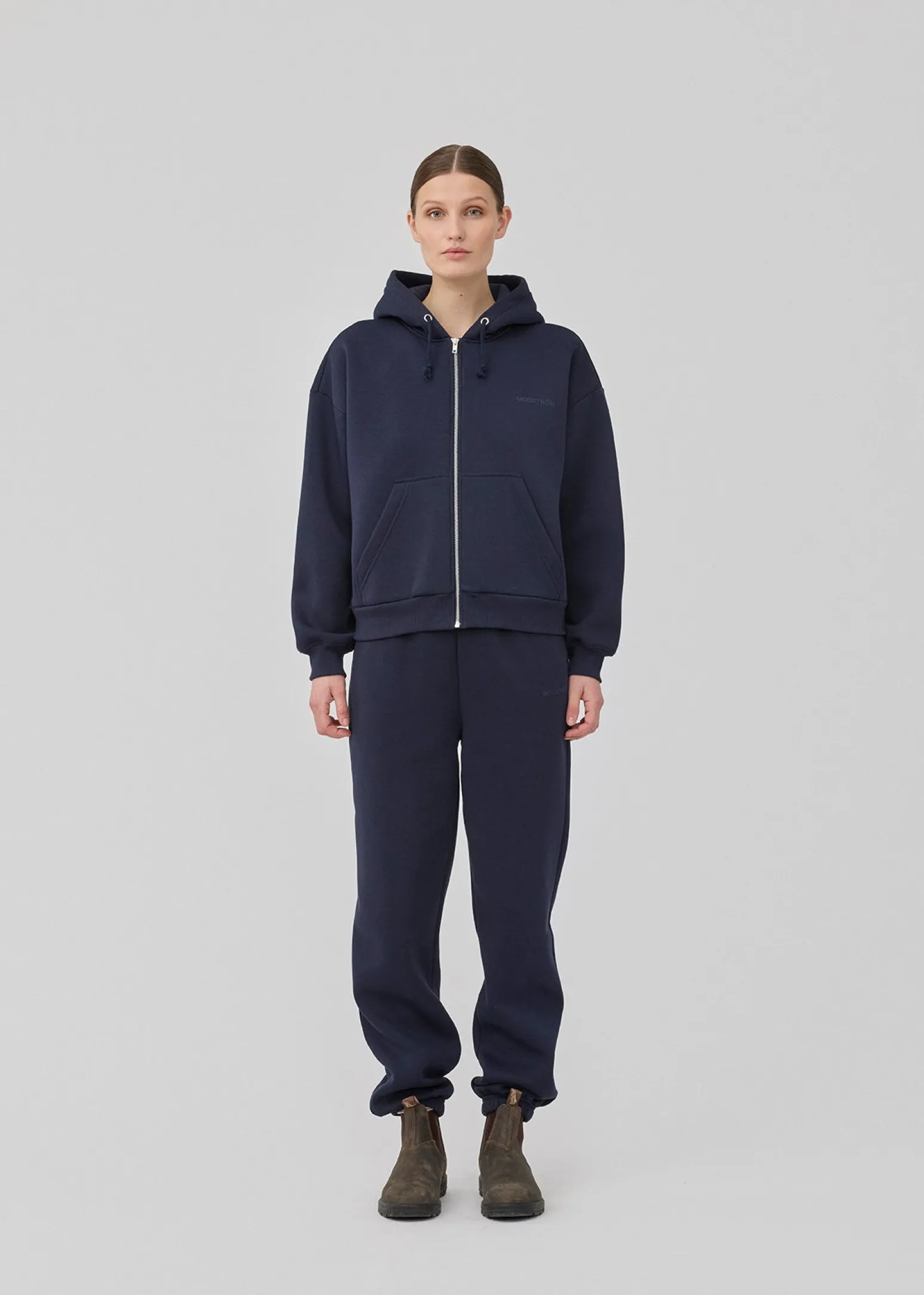 Modström TiaMD zip - Navy Sky< Basic|Sweatsuits